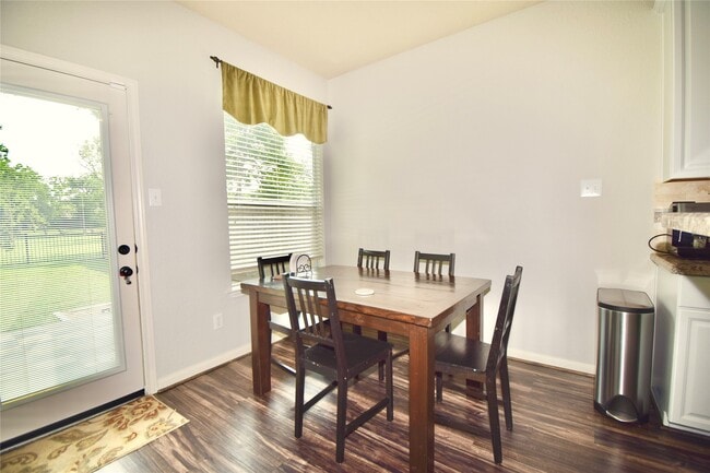 Photo - 10403 Village Lake Dr