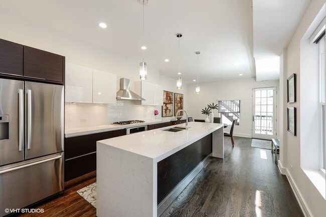 Photo - 1439 N Dearborn St Unit 2