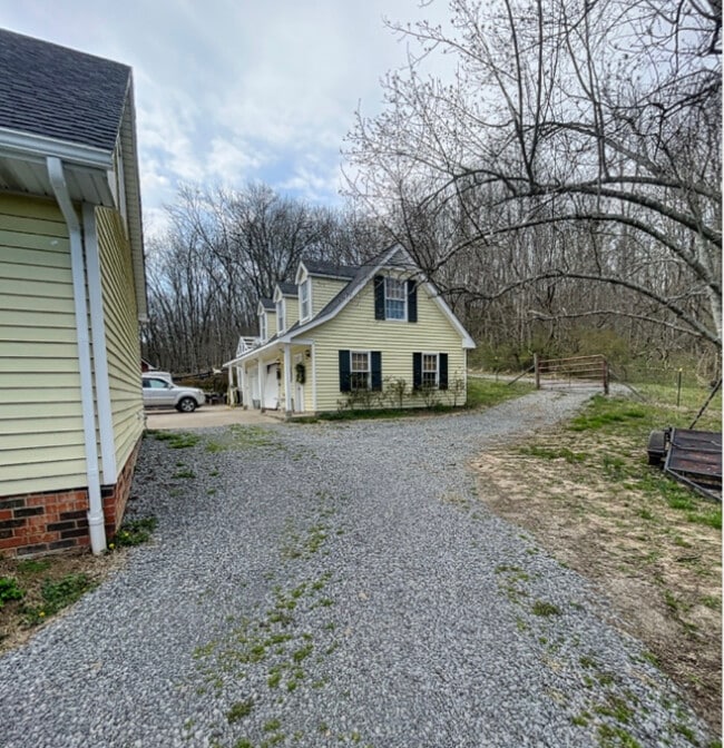 Photo - 2228 Baker Rd