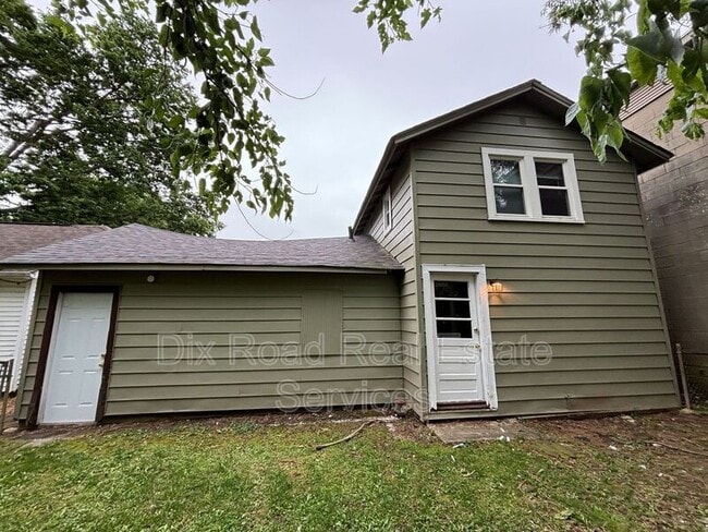 Photo - 3018 Tytus Ave