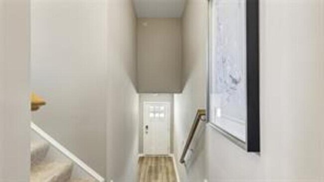 Photo - 305 Gable Court