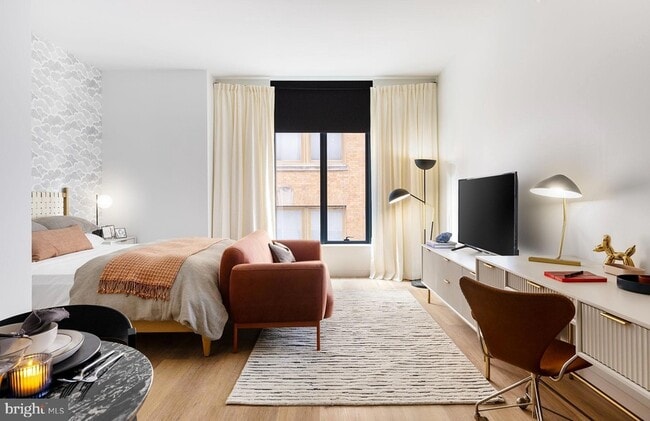 Building Photo - 210 S 12th St Unit 0B-1-9P Rental