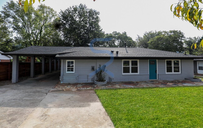 Building Photo - Charming 4-Bed, 2-Bath Gem in Atlanta's He... Rental
