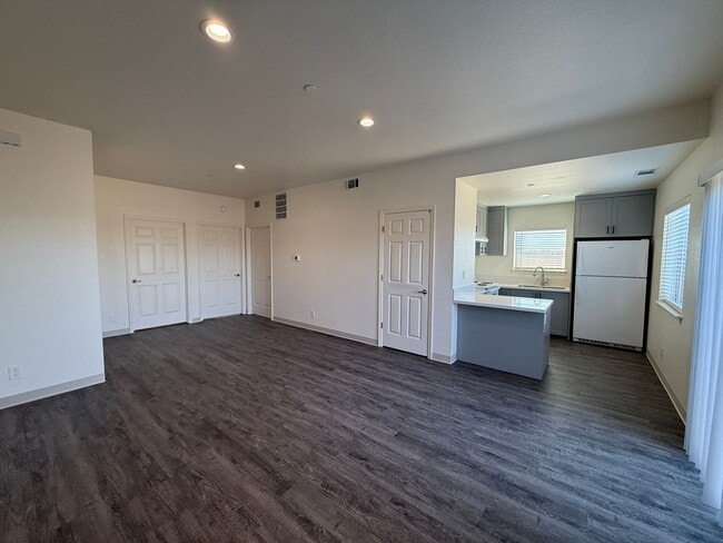 Building Photo - Free Month of Rent for Move in before Dec 1st - Large Brand New 2 Bedroom Apartment with Patio Unit 104