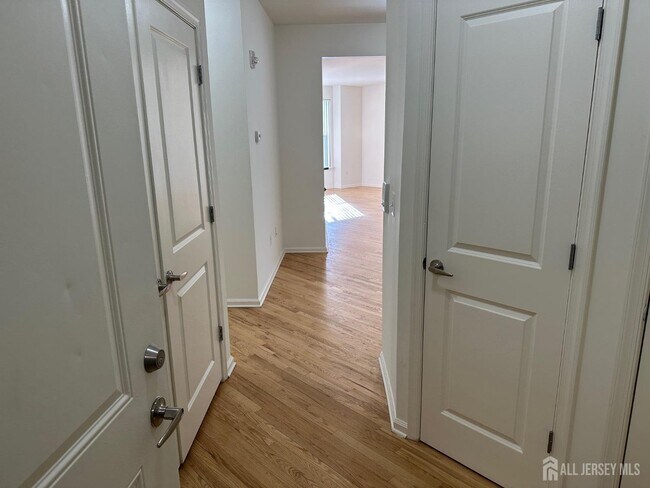 Photo - 45 Roosevelt Ave Unit 2301