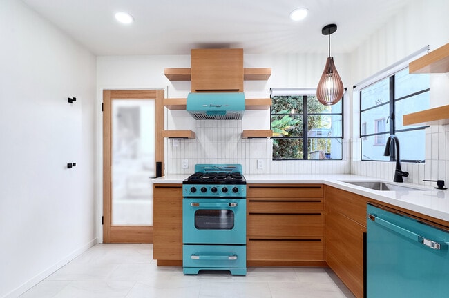 Kitchen - 1940 Clinton St