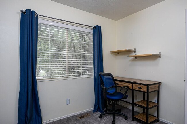 Photo - 11839 S Preamble Rd