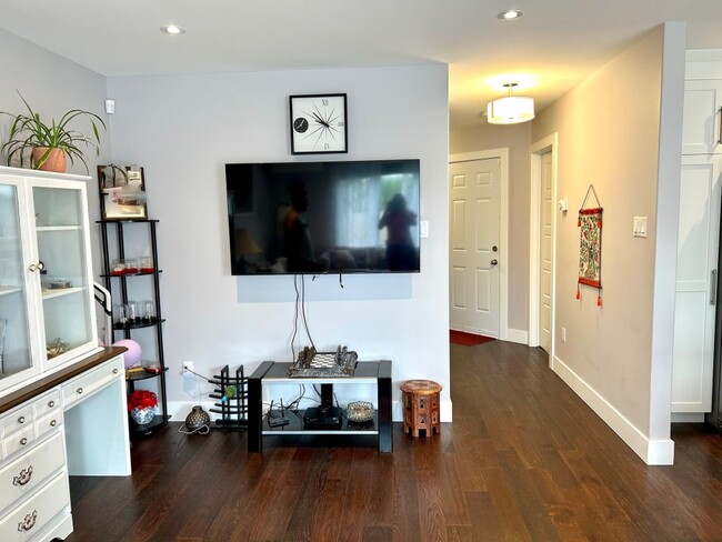 Photo - 47 Great Southern Dr