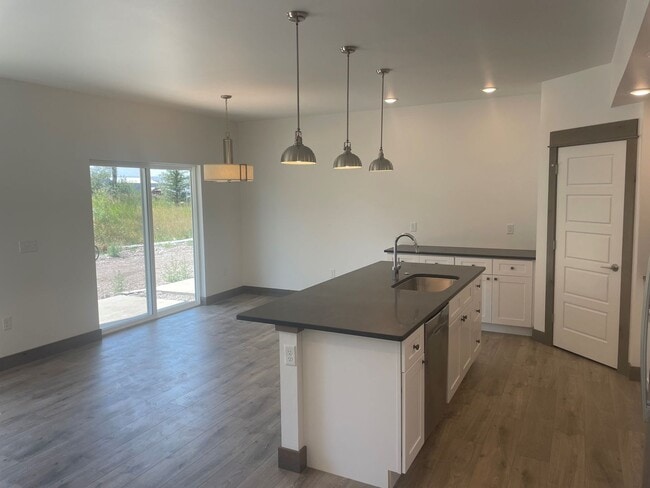 Photo - 131 Whiskey Way Unit A
