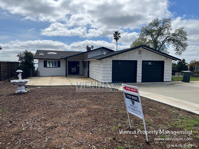 Photo - Beautiful Home in Granite Bay!