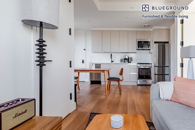 Photo - 130 Hope St Unidad FL7-ID2204