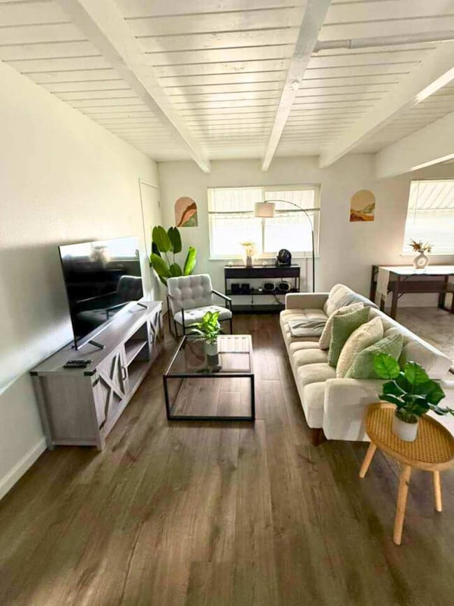 Photo - 2312 Bonar St Unidad ID1310764P