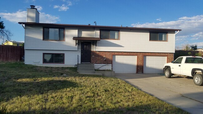 Photo - 3449 Taft Way House