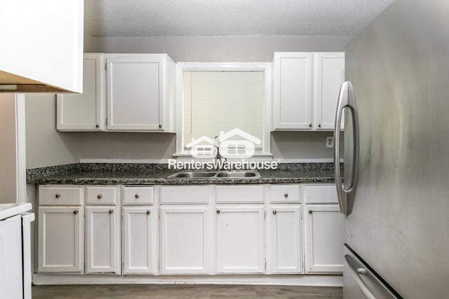 Photo - 1836 E 77th St