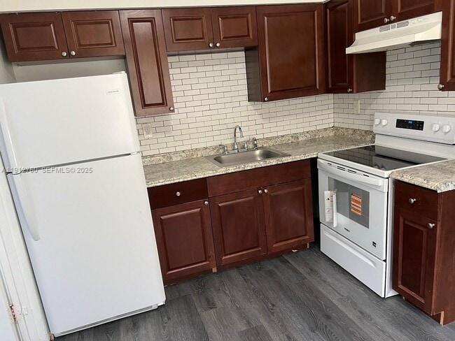 Building Photo - 5725 Grant St Unit 5725