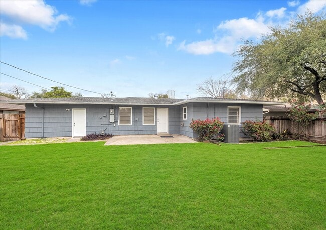 Photo - 5321 Pagewood Ln