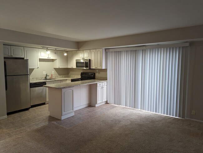 3639 Kenbrooke Ct