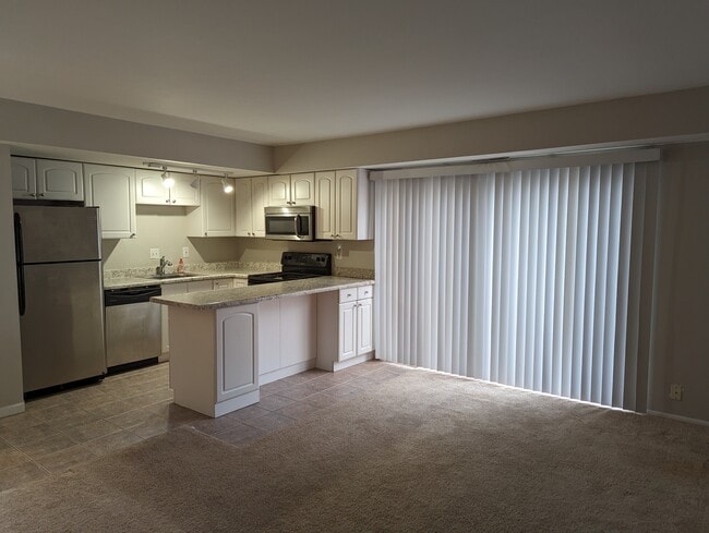Photo - 3639 Kenbrooke Ct