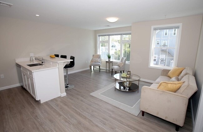 Photo - 30 Temple St Unit 201