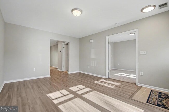 Photo - 934 Riversedge Cir