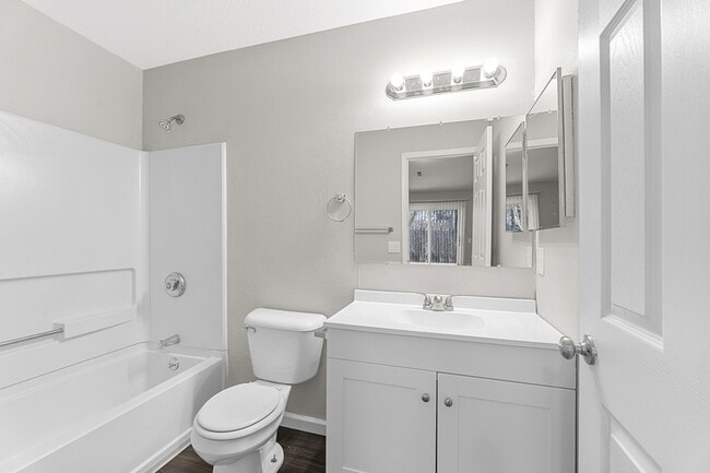 Photo - 743 Hilltop Ln