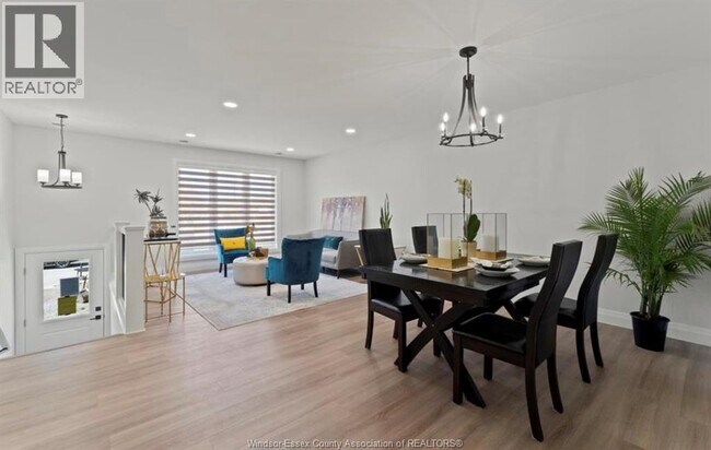Photo - 1844 Meighen Rd