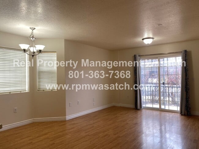 Photo - Check Out This Amazing 3 Bedroom 2 Bathroom Condo In Riverton