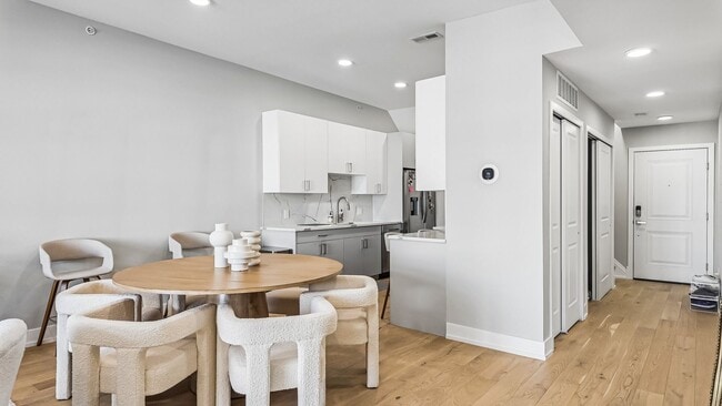 Photo - Luxury Fishtown Apartment With Parking! Unit 304