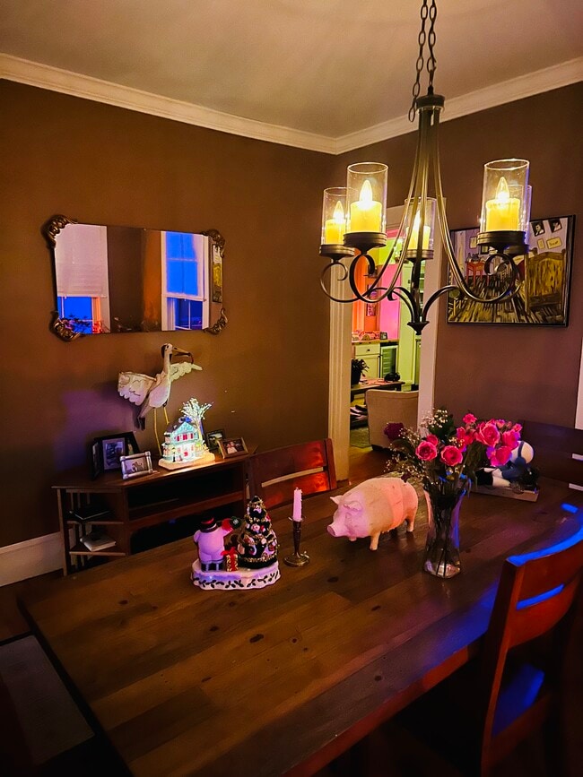 Photo - 231 Front St