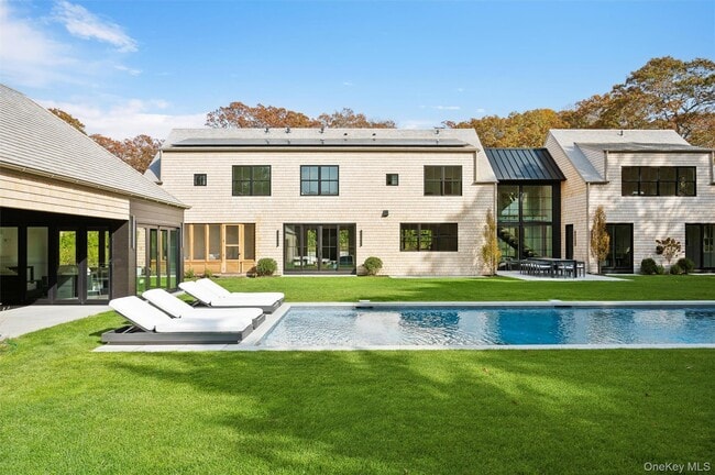 Photo - 510 Abrahams Path