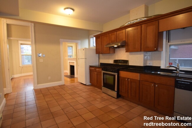 Building Photo - 5 Ayr Rd Unit 1 Rental