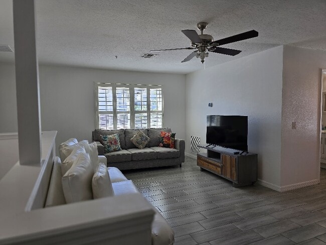 Building Photo - 2687 Stanfield Ave Rental