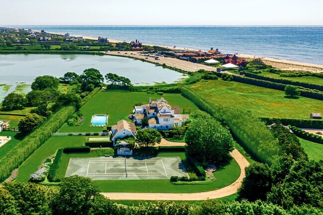 Photo - 520 First Neck Lane