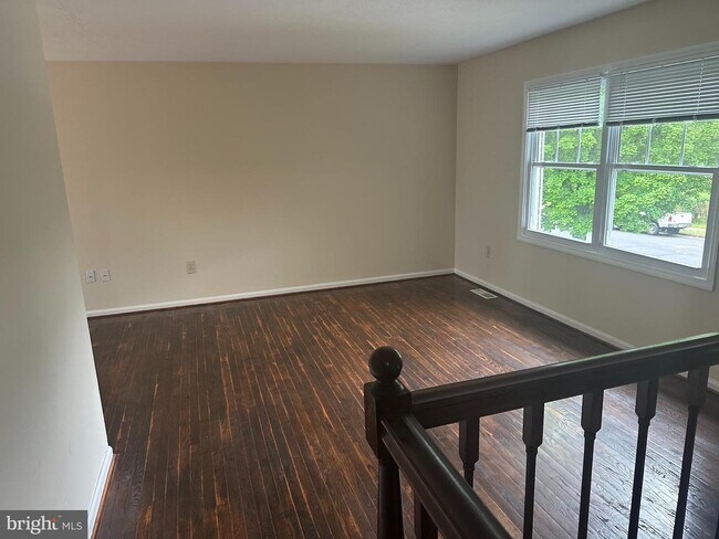 Photo - 9645 Shannon Ln