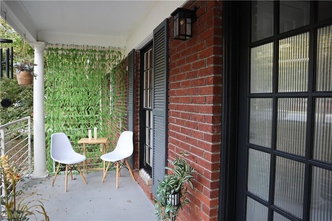 Photo - 3033 Empire Blvd SW