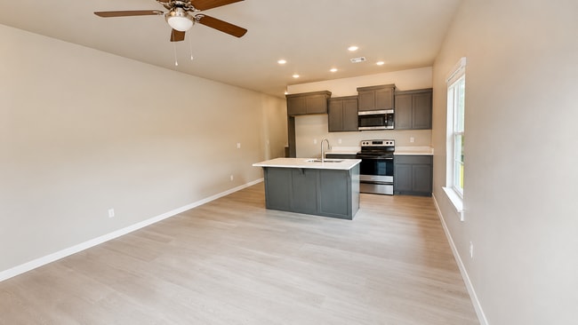 Photo - 311 NW Arlington Ave