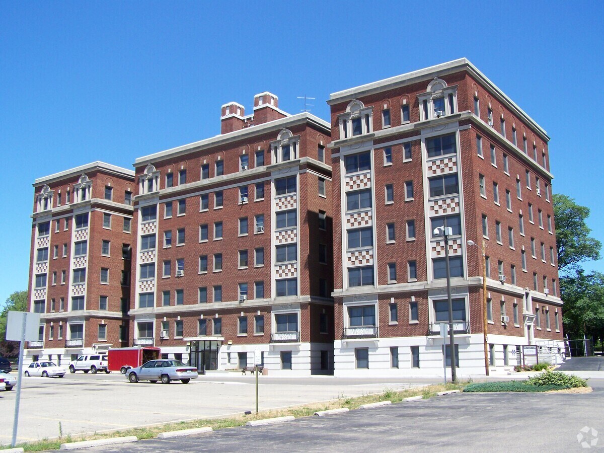 Photo - Kellogg Manor Apartments