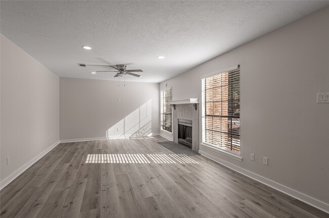 Photo - 2401 Sycamore Ave Unit E2