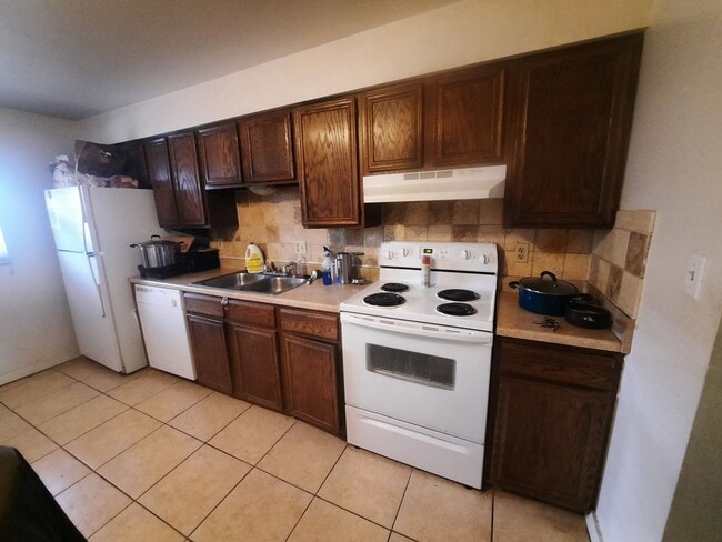 Photo - 2 bedroom near downtown Golden | Lots of natural light | Mountain views Unit 1409 Utah St  D