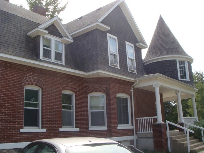 Photo - 701 S University Ave Unidad Upstairs
