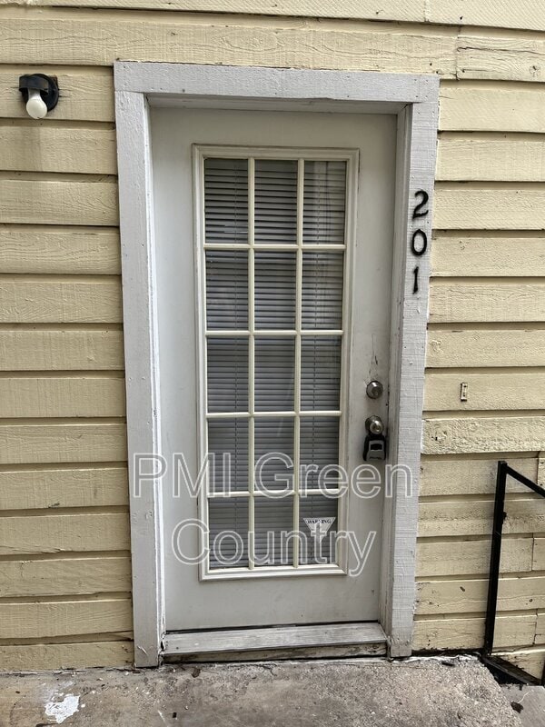 Photo - 1808 E 66th Pl