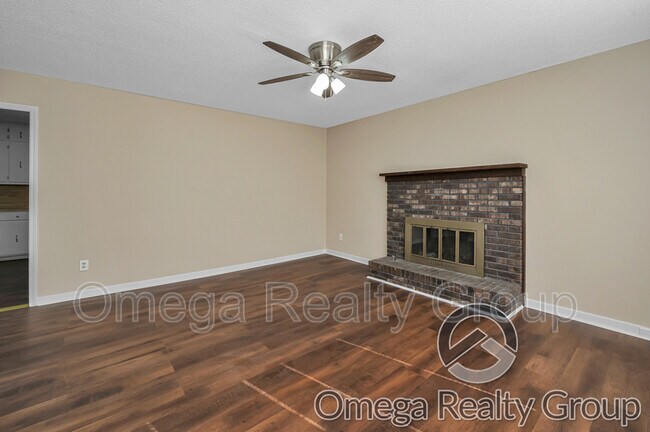 Photo - 3126 Sleepy Hollow Dr