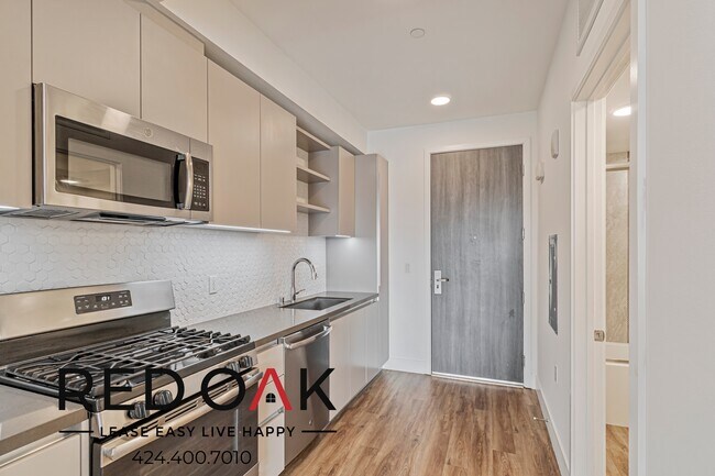 Photo - Fantastic, Modern Studio Featuring a Priva... Unidad 403