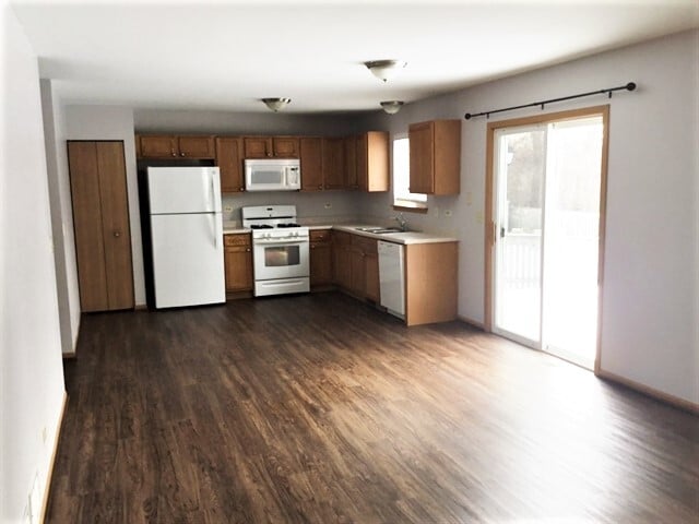 Photo - 233 E Cobbler Ct