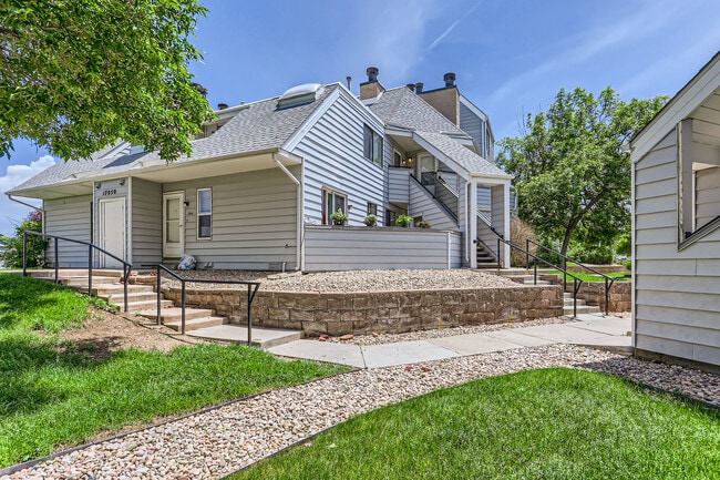 Photo - 17050 E Ford Dr Condo