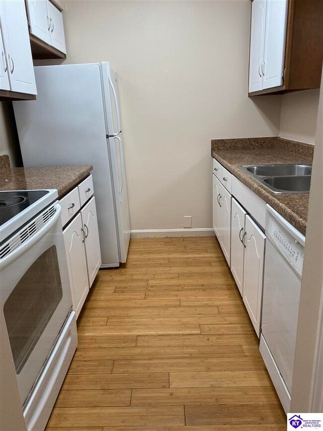 Photo - 505 Independence Ct