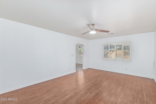 Photo - 518 W San Juan Ave