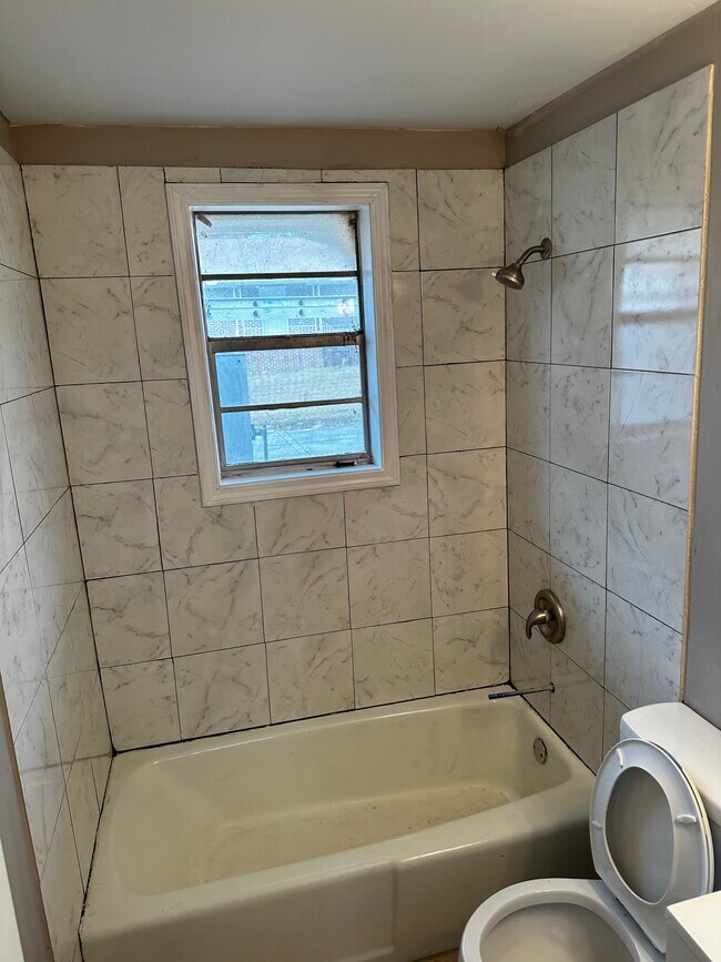 Photo - 1340 Payton St Unit A