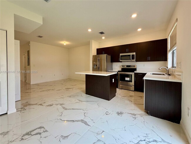 Photo - 18110 SW 148th Rd