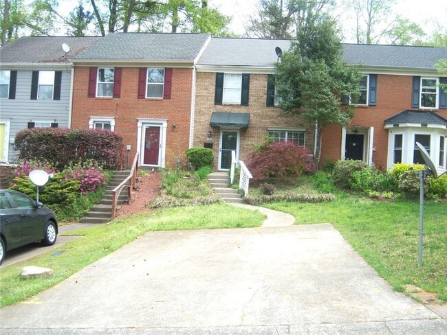 Photo - 760 Coventry Township Pl